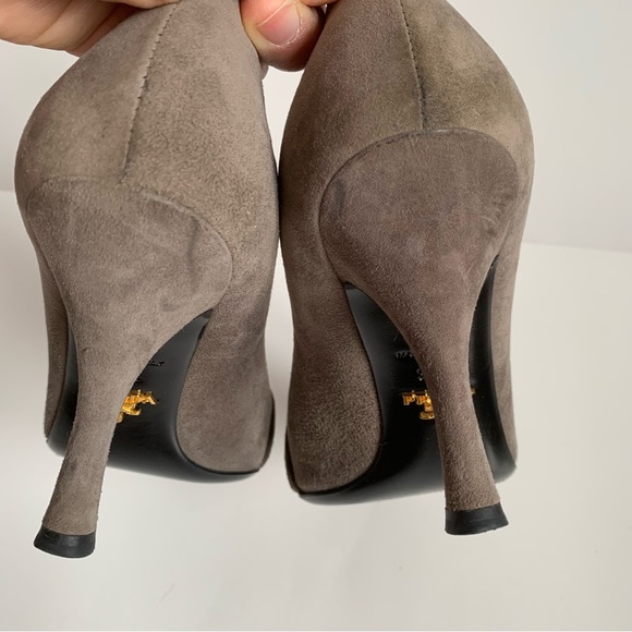 Prada Mid Heel Pointed Loafer Pump with Buckle Grey - Picture 13 of 17